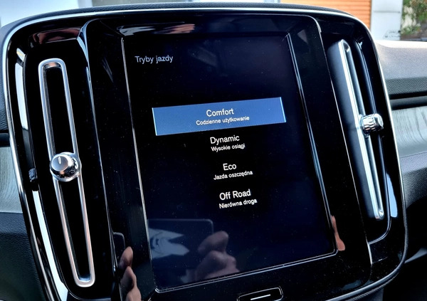 Volvo XC 40 cena 97900 przebieg: 143000, rok produkcji 2019 z Pyzdry małe 631